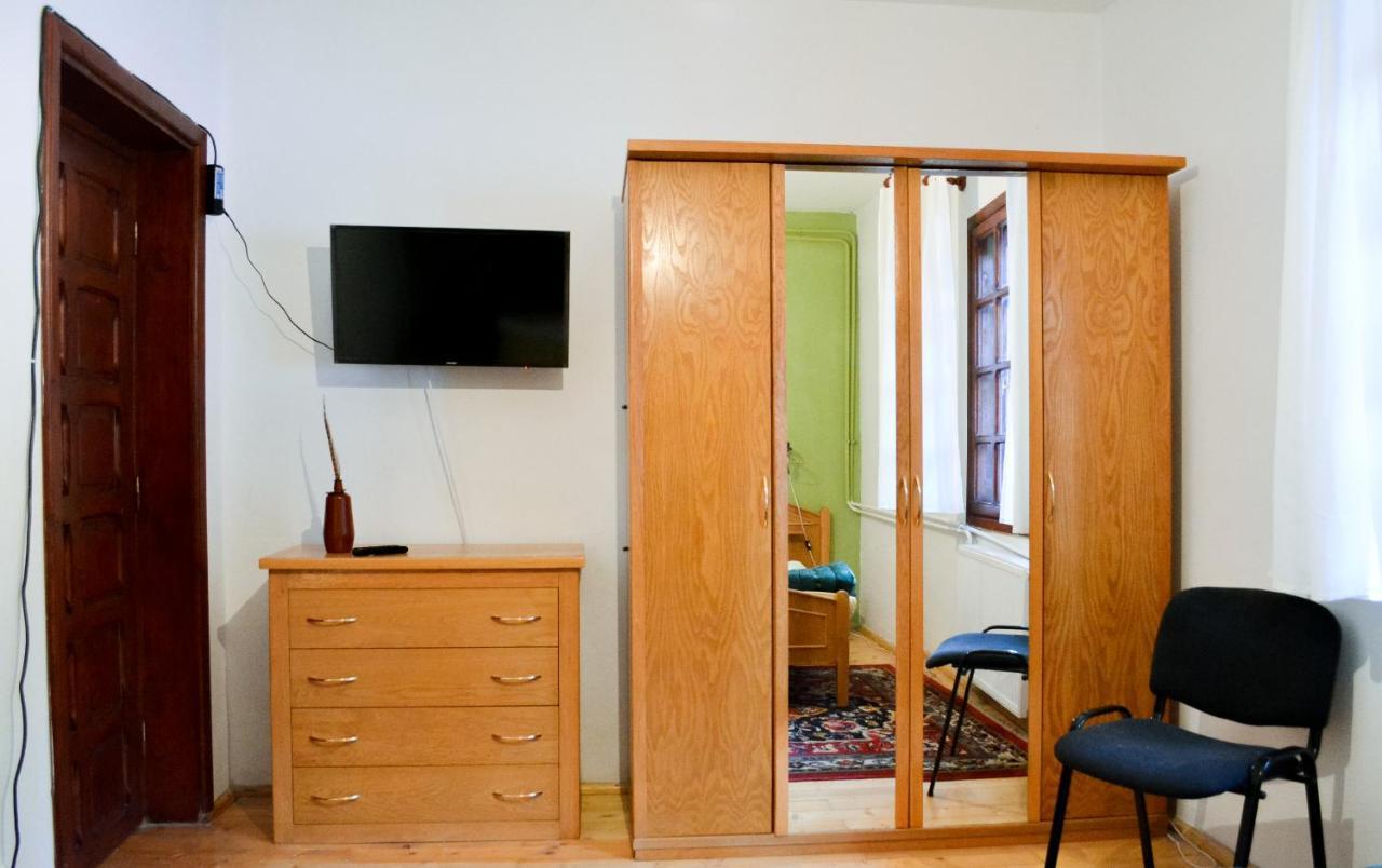 Grandpa'S Hidden Crib, 6 Bedroom, Pet Friendly Sinaia Extérieur photo
