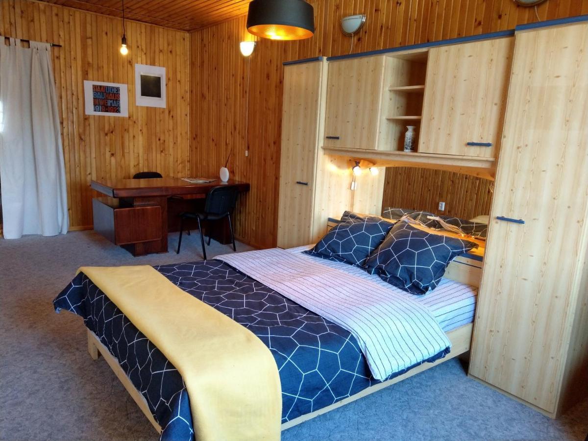 Grandpa'S Hidden Crib, 6 Bedroom, Pet Friendly Sinaia Extérieur photo