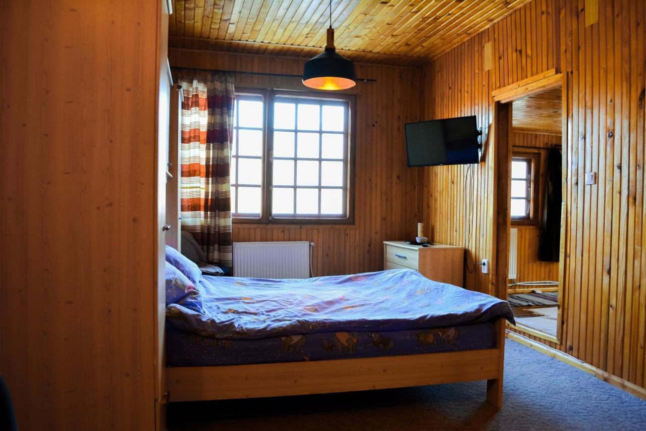 Grandpa'S Hidden Crib, 6 Bedroom, Pet Friendly Sinaia Extérieur photo